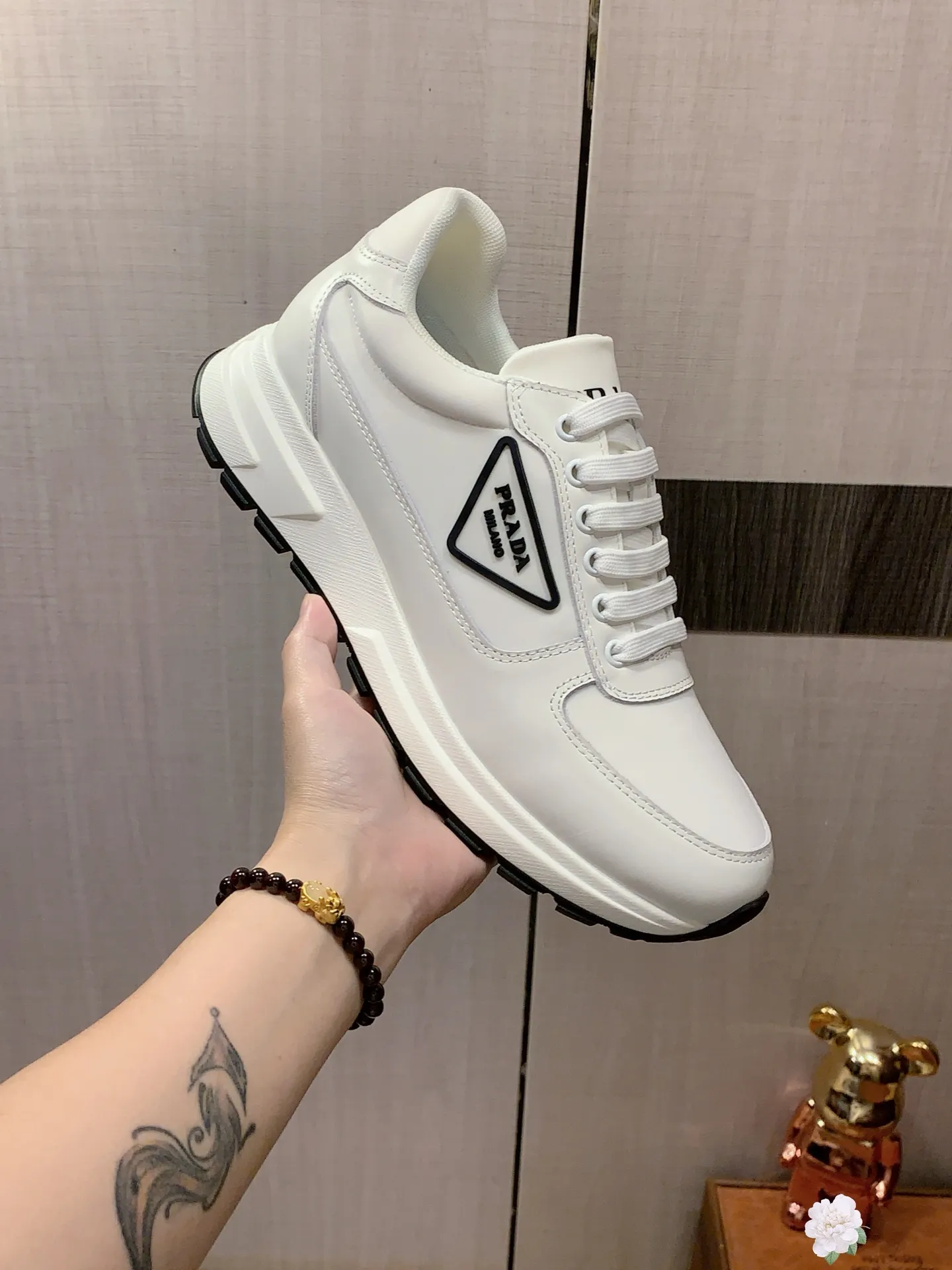 Men's Men's Shoes💰420💰💰🎩🎩[Lightning][Lightning] "PRADA*" The latest and most popular casual shoes, top brand [seduce] luxury~purchase, top~quality. [Strong] The upper is made of imported breathable cowhide with material ➕ breathable sheepskin feet (•) and fine workmanship. The original stylish and stylish soft rubber wear-resistant and non-slip outsole is light and comfortable on the feet. The real thing looks better when photographed. 085: code: 38-44, 3️⃣ colors selected